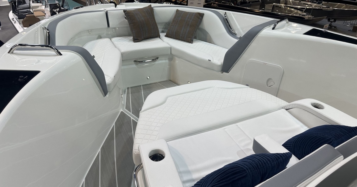 WELLCRAFT 38 T-Top