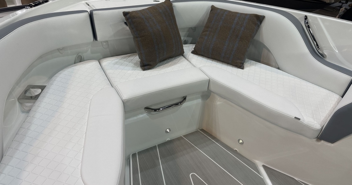 WELLCRAFT 38 T-Top